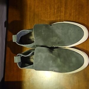 SeaVees Huntington Middie Greyboard Suede shoes